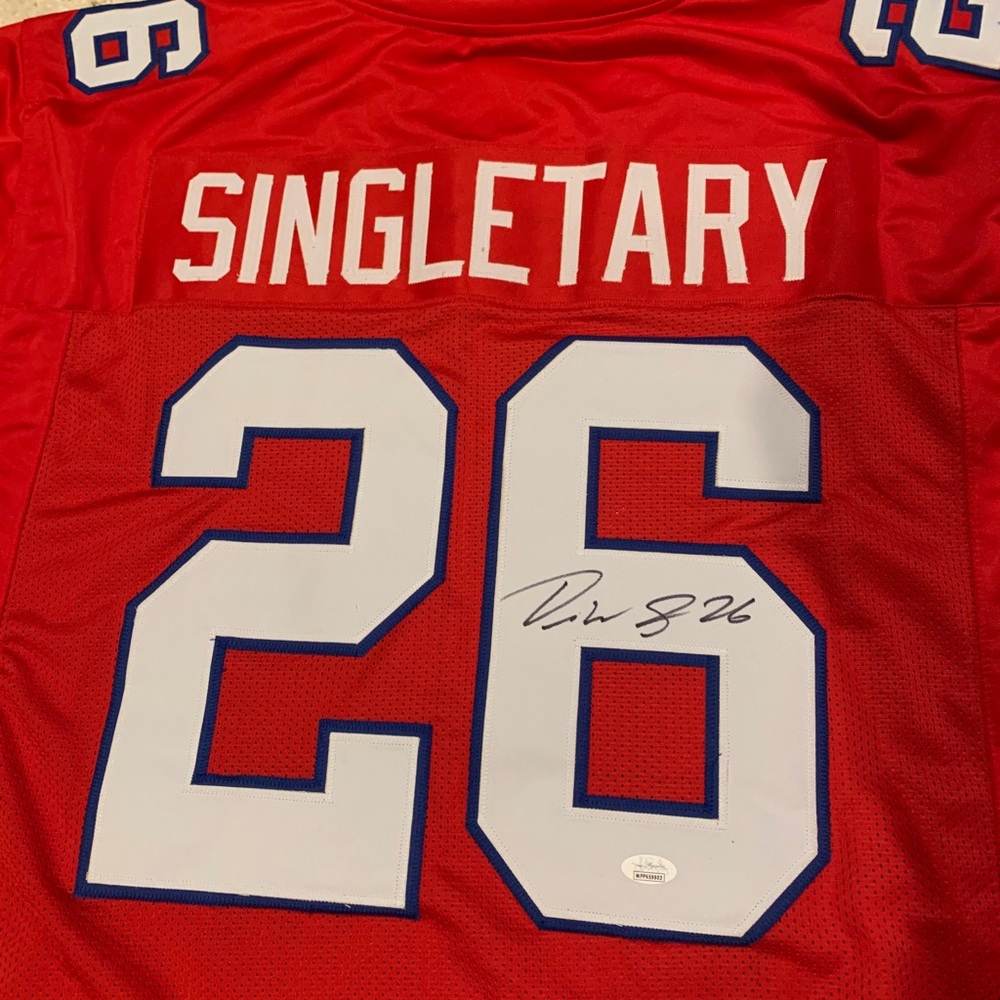 Signed Alt. Red Devin Singletary Jersey JSA